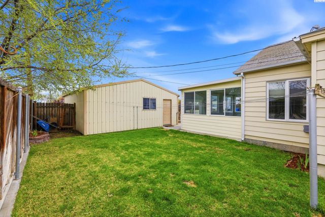 1432 Goethals Dr, Richland, WA 99354