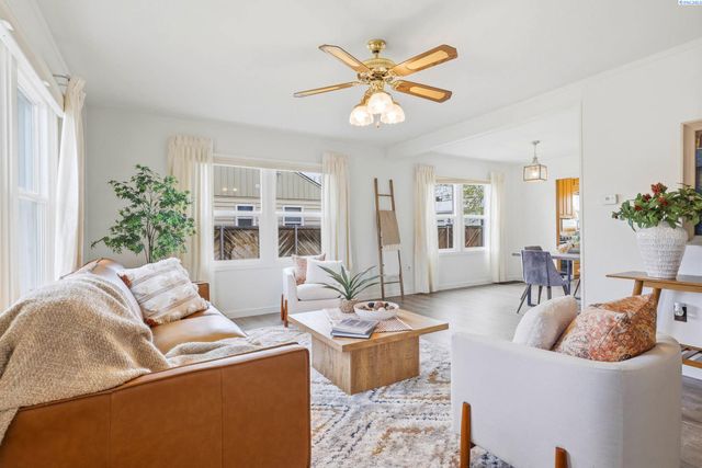 1432 Goethals Dr, Richland, WA 99354