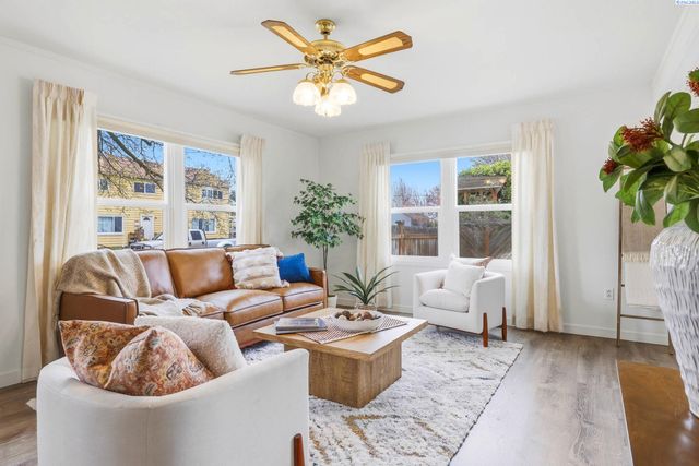 1432 Goethals Dr, Richland, WA 99354