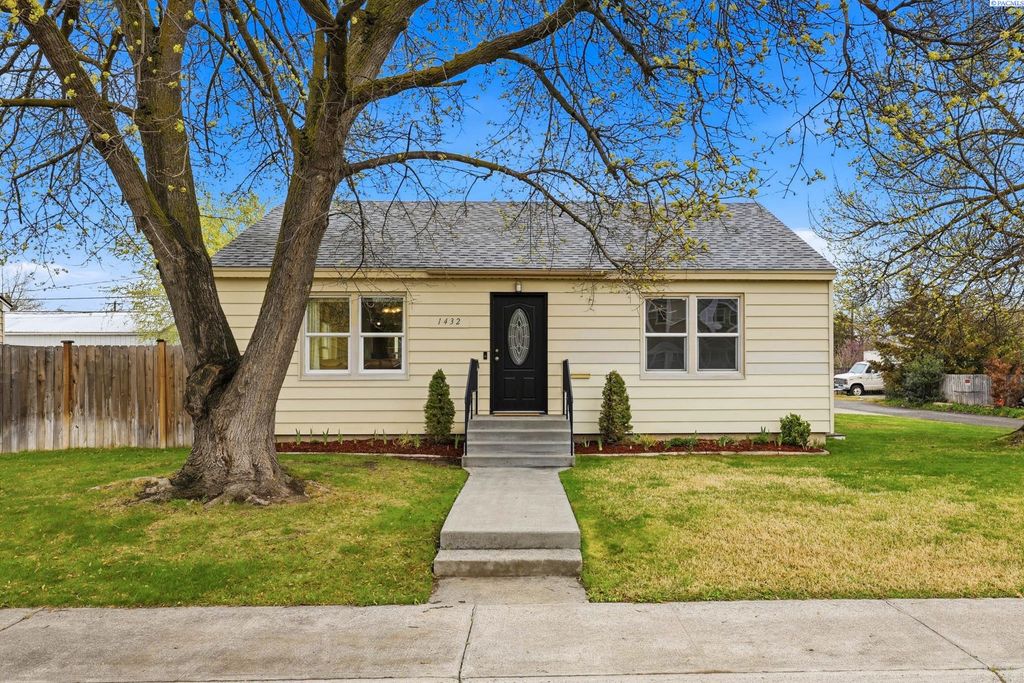 1432 Goethals Dr, Richland, WA 99354