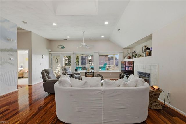 9524 8th Bay ST, Norfolk, VA 23518