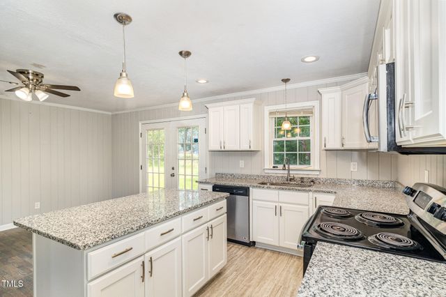 2141 Biltmore Drive, Fayetteville, NC 28304