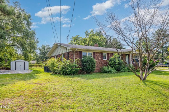2141 Biltmore Drive, Fayetteville, NC 28304