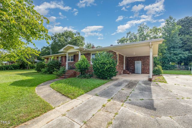 2141 Biltmore Drive, Fayetteville, NC 28304