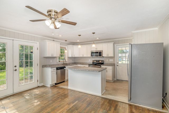 2141 Biltmore Drive, Fayetteville, NC 28304