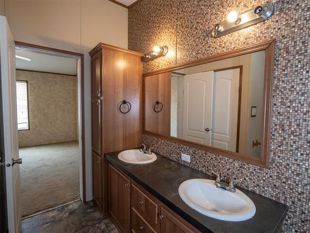 98194 N 3610 Road, Paden, OK 74860