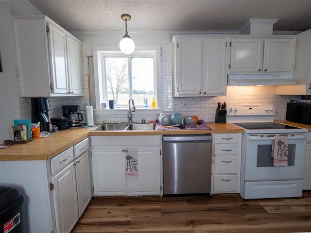 98194 N 3610 Road, Paden, OK 74860