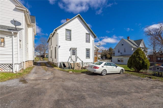 135 North Street, Geneva City, NY 14456