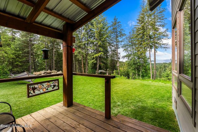 320 Coyote Creek Lane, Sandpoint, ID 83864