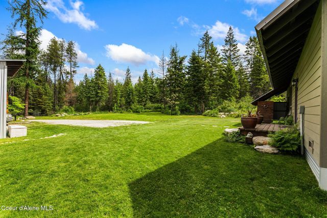 320 Coyote Creek Lane, Sandpoint, ID 83864
