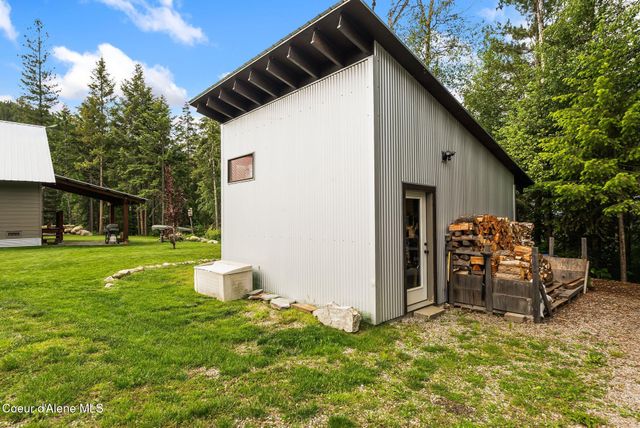 320 Coyote Creek Lane, Sandpoint, ID 83864