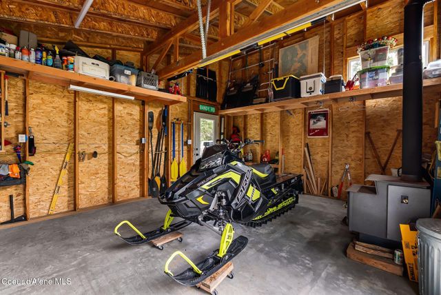 320 Coyote Creek Lane, Sandpoint, ID 83864