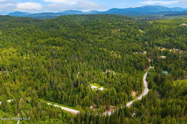 320 Coyote Creek Lane, Sandpoint, ID 83864