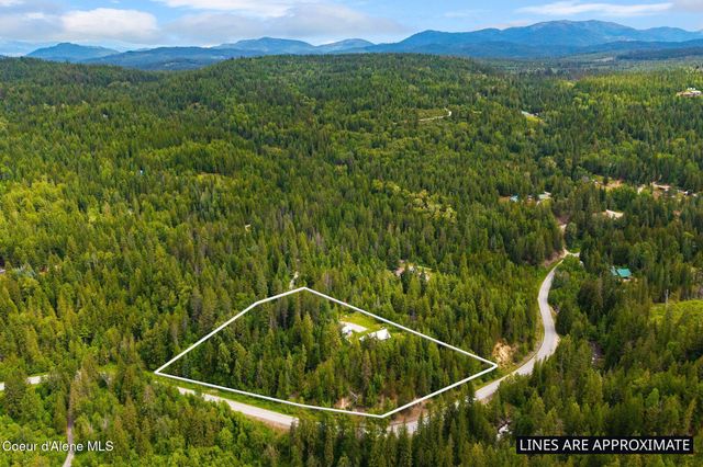 320 Coyote Creek Lane, Sandpoint, ID 83864