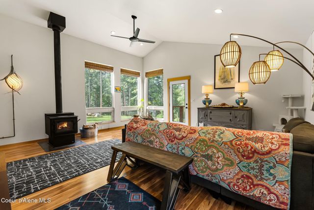 320 Coyote Creek Lane, Sandpoint, ID 83864
