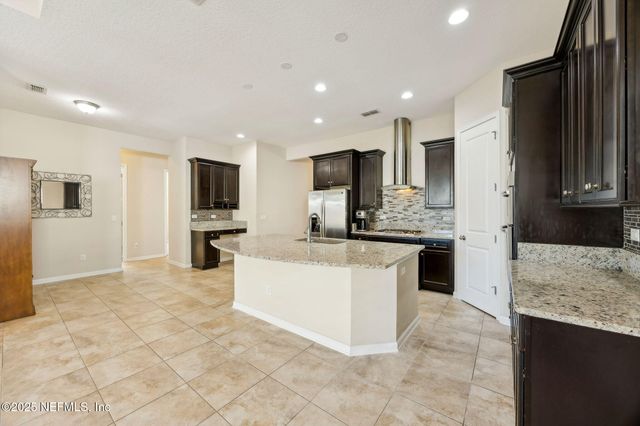 2924 SEA GRAPE Drive, Fernandina Beach, FL 32034