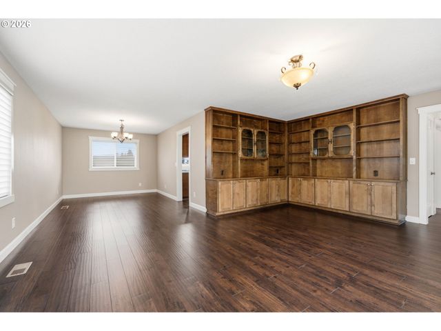 9902 Ne 33RD Ct, Vancouver, WA 98686