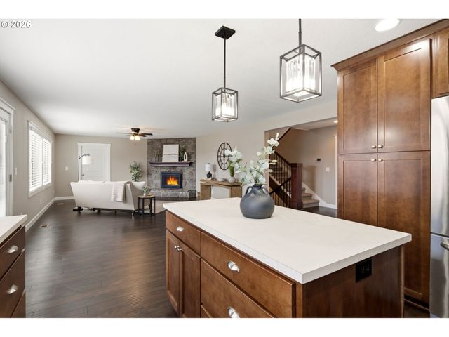 9902 Ne 33RD Ct, Vancouver, WA 98686