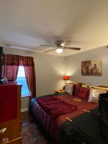 3187 Limber Pine Drive, Whiteland, IN 46184