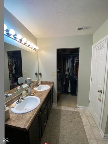 3187 Limber Pine Drive, Whiteland, IN 46184