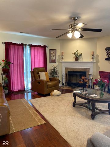 3187 Limber Pine Drive, Whiteland, IN 46184