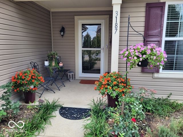 3187 Limber Pine Drive, Whiteland, IN 46184