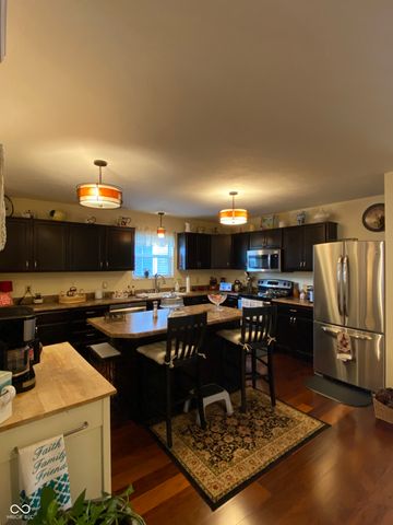 3187 Limber Pine Drive, Whiteland, IN 46184