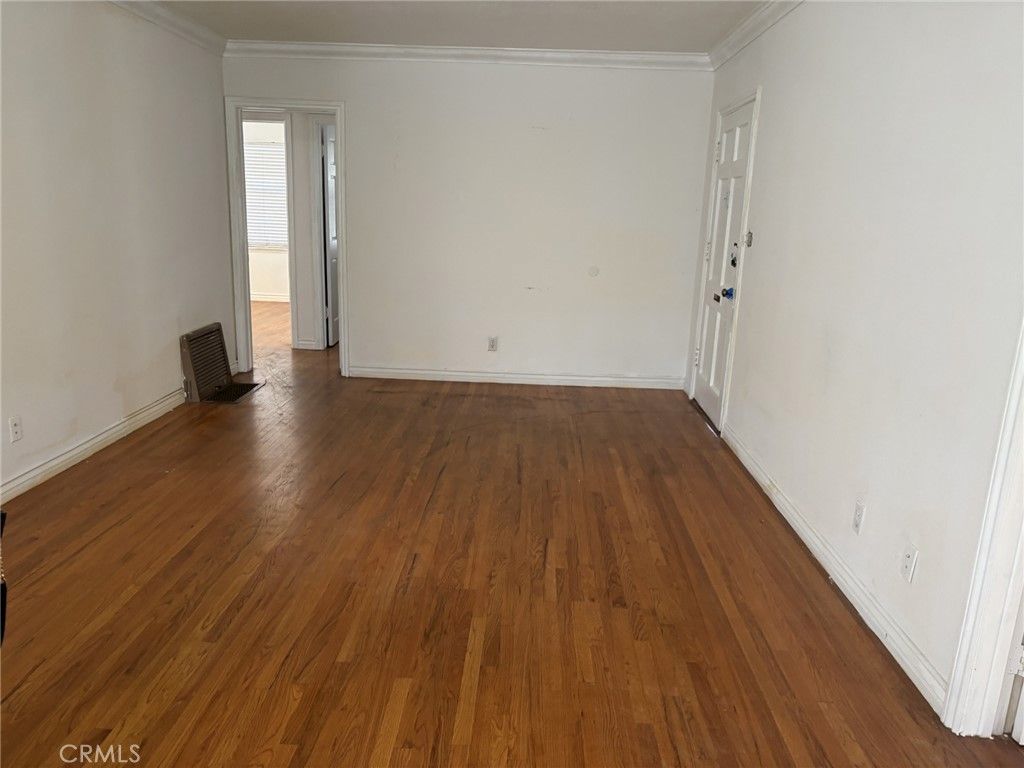 8156 Hazeltine, Panorama City, CA 91402 — photo 2