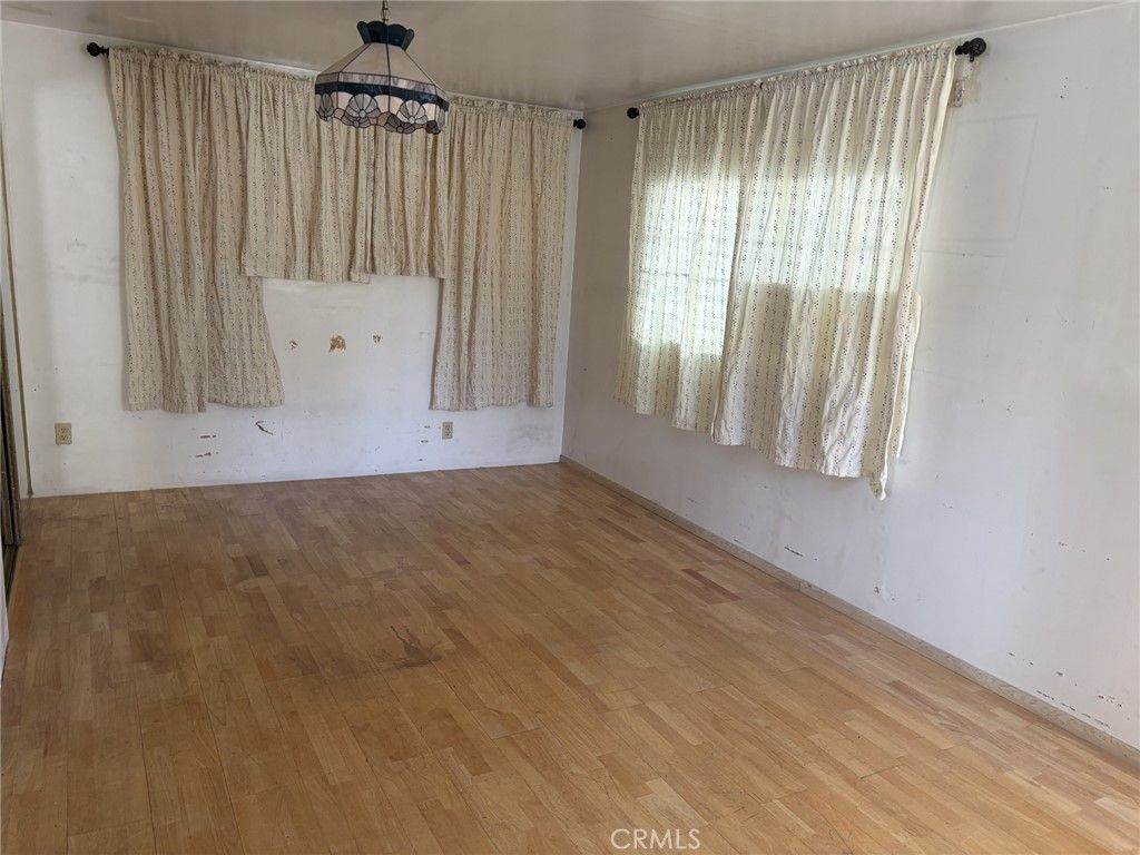 8156 Hazeltine, Panorama City, CA 91402 — photo 4