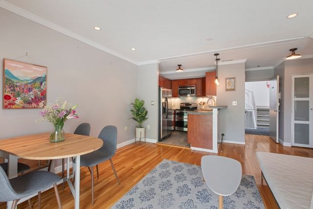 231 Coolidge Ave 409, Watertown, MA 02472