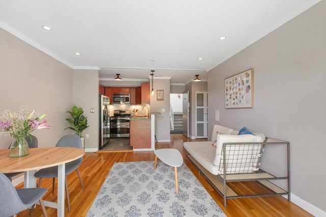 231 Coolidge Ave 409, Watertown, MA 02472