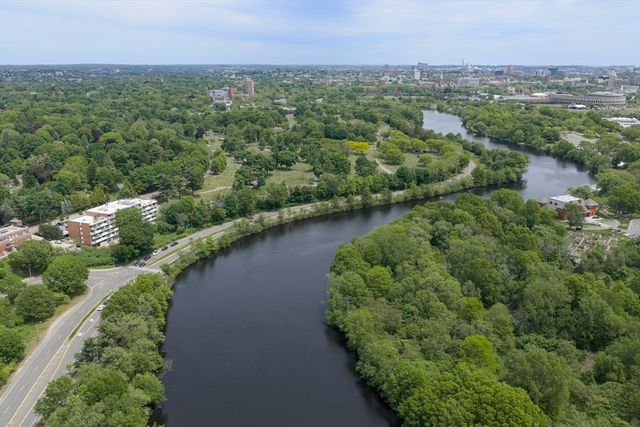 231 Coolidge Ave 409, Watertown, MA 02472