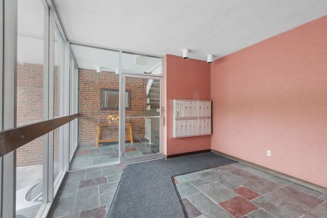 231 Coolidge Ave 409, Watertown, MA 02472