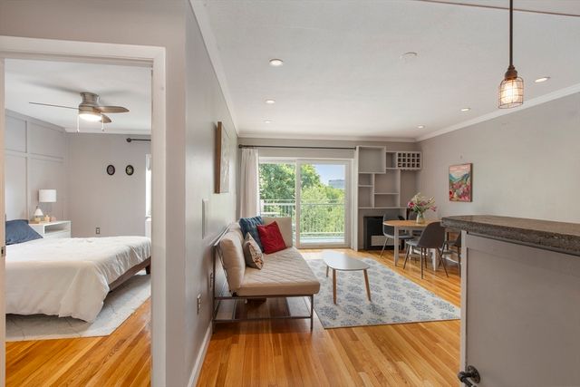231 Coolidge Ave 409, Watertown, MA 02472