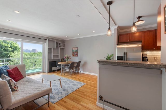 231 Coolidge Ave 409, Watertown, MA 02472