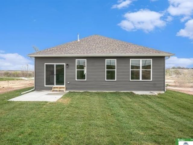9710 N 167th Avenue Circle, Bennington, NE 68007
