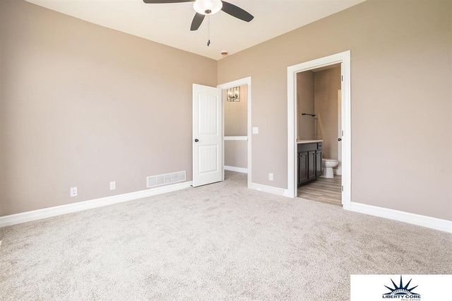 9710 N 167th Avenue Circle, Bennington, NE 68007