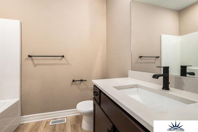 9710 N 167th Avenue Circle, Bennington, NE 68007