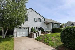 32 Pembroke Drive, Massapequa, NY 11758