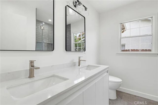 12528 Albers Street, Valley Village, CA 91607