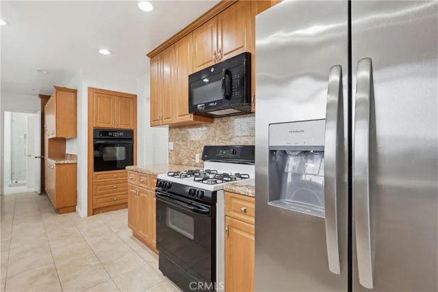 12528 Albers Street, Valley Village, CA 91607