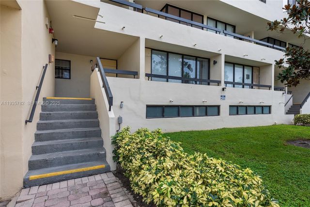 1401 S Federal Hwy 122, Boca Raton, FL 33432