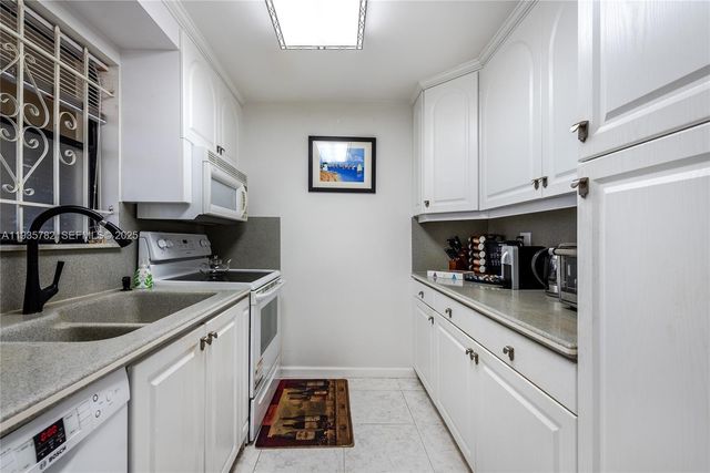 1401 S Federal Hwy 122, Boca Raton, FL 33432