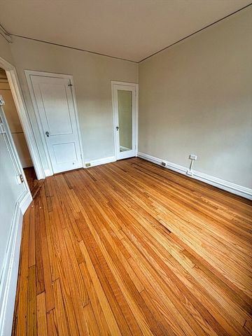 988 Memorial Dr 386, Cambridge, MA 02138