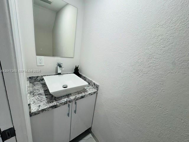 5650 W 26th Ct 206, Hialeah, FL 33016