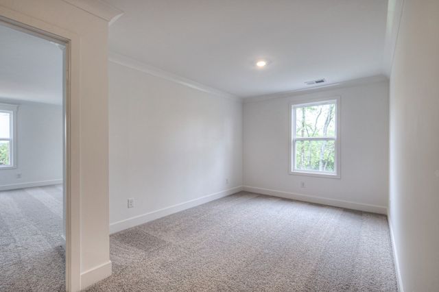 467 Triple Crown Cir, Gallatin, TN 37066