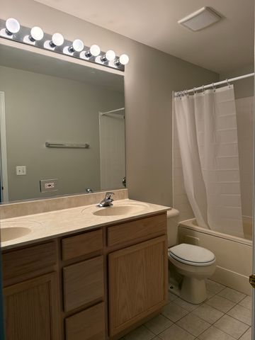 11717 S Derby Lane, Plainfield, IL 60585