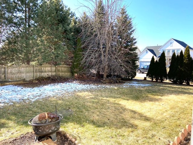 11717 S Derby Lane, Plainfield, IL 60585