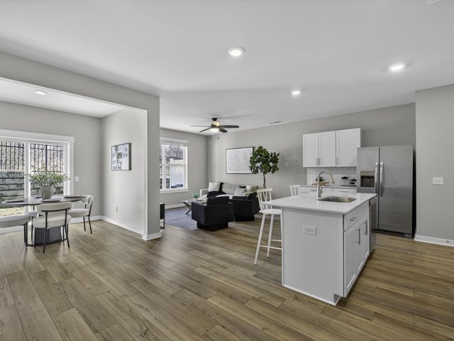 2166 Nectar Ln, Columbia, TN 38401