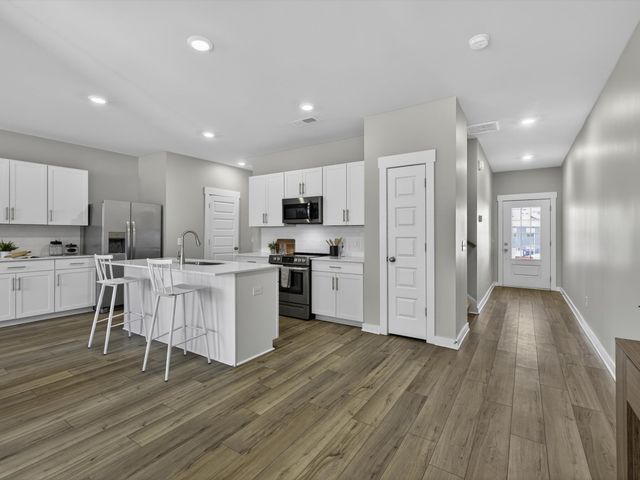 2166 Nectar Ln, Columbia, TN 38401